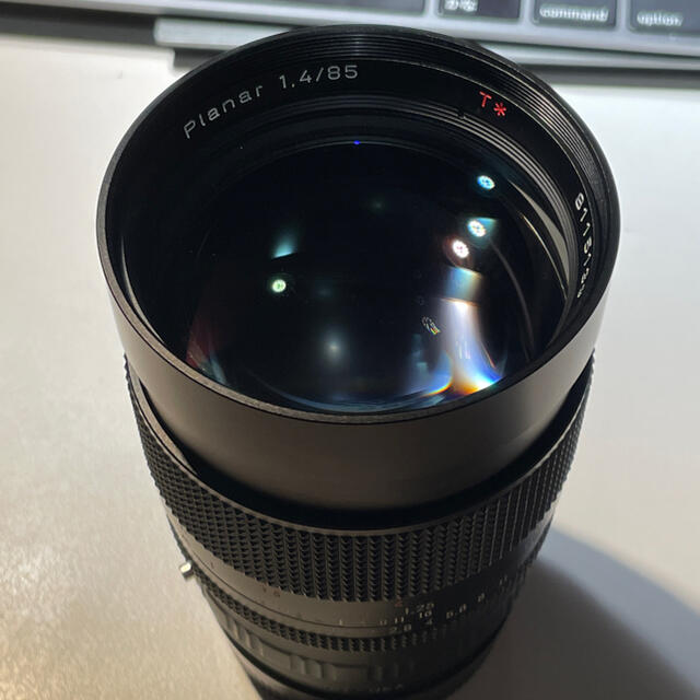 京セラ(キョウセラ)の【本日限定値下】コンタックス カールツァイスプラナー 85mm F1.4 MMJ スマホ/家電/カメラのカメラ(レンズ(単焦点))の商品写真