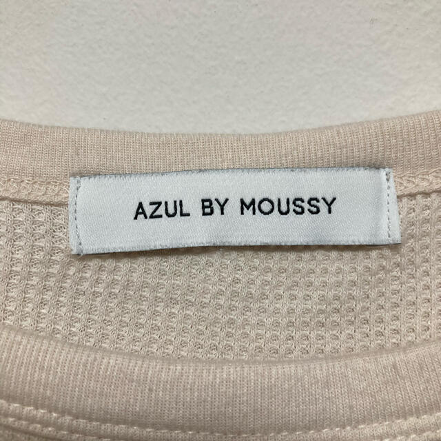 AZUL by moussy(アズールバイマウジー)のAZULミッキー ワッフルTシャツ レディースのトップス(Tシャツ(半袖/袖なし))の商品写真