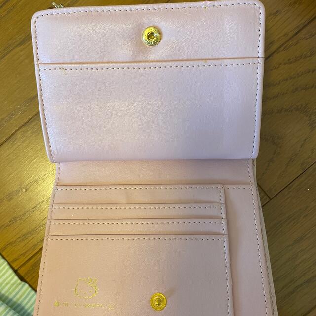 サンリオ(サンリオ)のハローキティ財布 レディースのファッション小物(財布)の商品写真