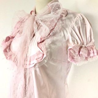 レッドヴァレンティノ(RED VALENTINO)のRED VALENTINO 柔らかなチュールレースのビッグおりぼんシャツ(シャツ/ブラウス(半袖/袖なし))