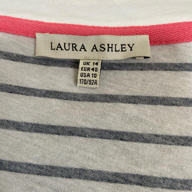 LAURA ASHLEY(ローラアシュレイ)のローラアシュレイ　ボーダーＴシャツ レディースのトップス(Tシャツ(半袖/袖なし))の商品写真