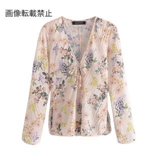 ザラ(ZARA)の💠6月新作🦋4658◆フラワー 花柄 Vネック ブラウス カットソー(シャツ/ブラウス(長袖/七分))