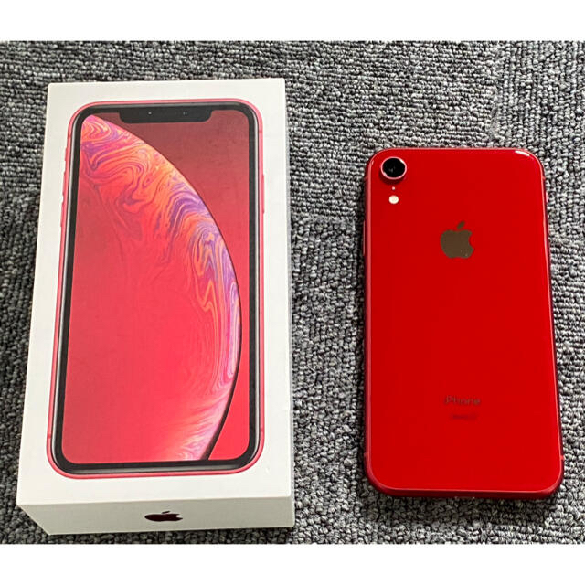 Apple(アップル)のiPhoneXR  red  128GB  simロック解除済 スマホ/家電/カメラのスマートフォン/携帯電話(スマートフォン本体)の商品写真
