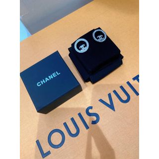 シャネル(CHANEL)のchanel メタル　ストラス　ピアス　シャネル(ピアス)