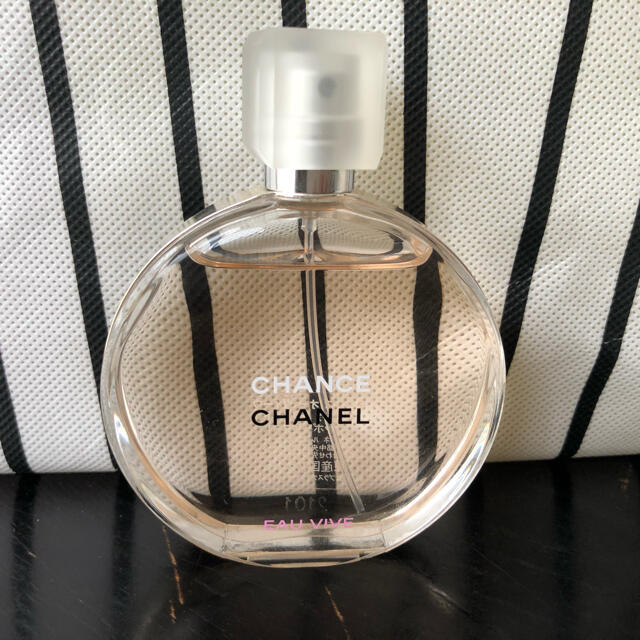 CHANEL(シャネル)のCHANEL シャネル　チャンスオーヴィーヴ　オードゥトワレット　５０ミリ コスメ/美容の香水(香水(女性用))の商品写真