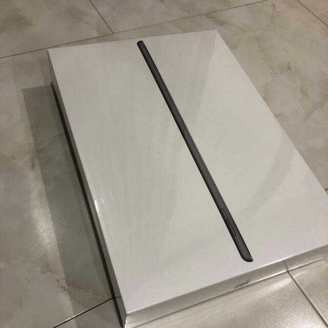 iPad 第8世代　32GB