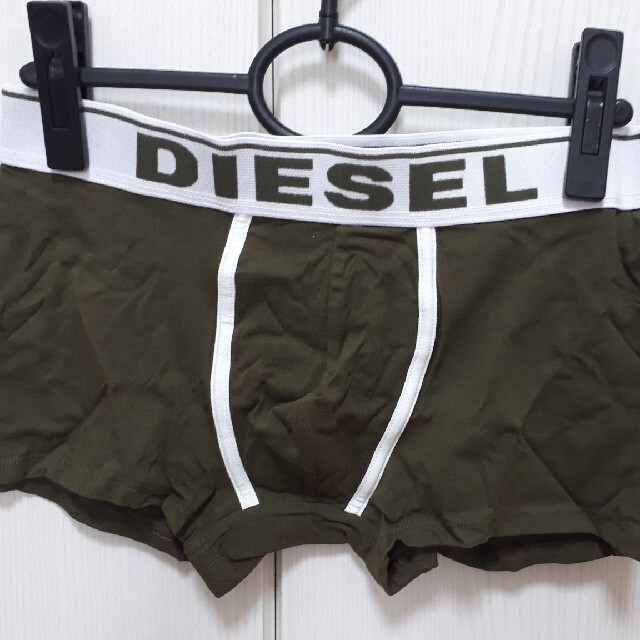 DIESEL(ディーゼル)の【新品未使用】ディーゼル/DIESELの3枚組ボクサーパンツSサイズ5443 メンズのアンダーウェア(ボクサーパンツ)の商品写真