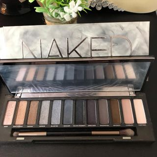 アーバンディケイ(Urban Decay)のUrban Decay Naked Smoky アイシャドウパレット12色(アイシャドウ)