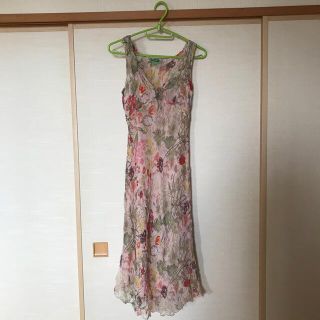 ベネトン(BENETTON)のベネトン　ノースリーブワンピース　花柄(ひざ丈ワンピース)