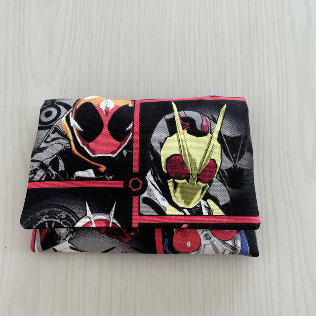 ハンドメイド　移動ポケット　レジェンドライダー　仮面ライダー　ゼロワン　ゴースト ハンドメイドのキッズ/ベビー(外出用品)の商品写真