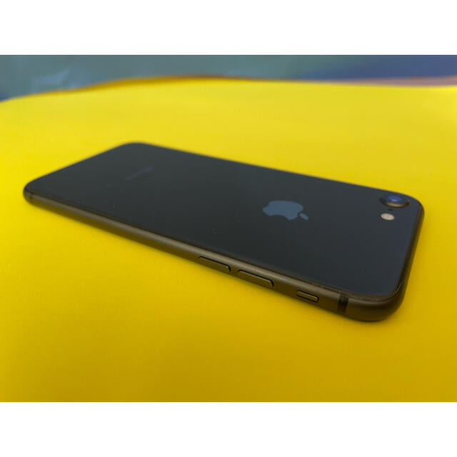 Apple(アップル)のiPhone8 SIMフリー　256GB スマホ/家電/カメラのスマートフォン/携帯電話(携帯電話本体)の商品写真