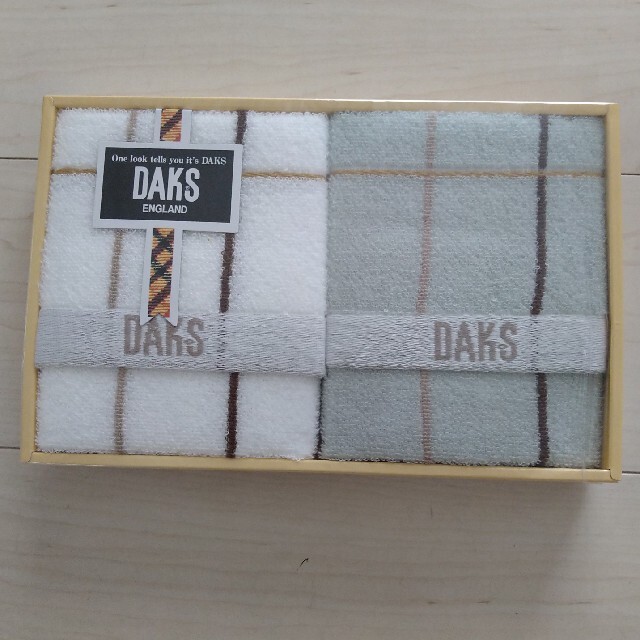 DAKS(ダックス)のDAKS　タオル2枚セット インテリア/住まい/日用品の日用品/生活雑貨/旅行(タオル/バス用品)の商品写真