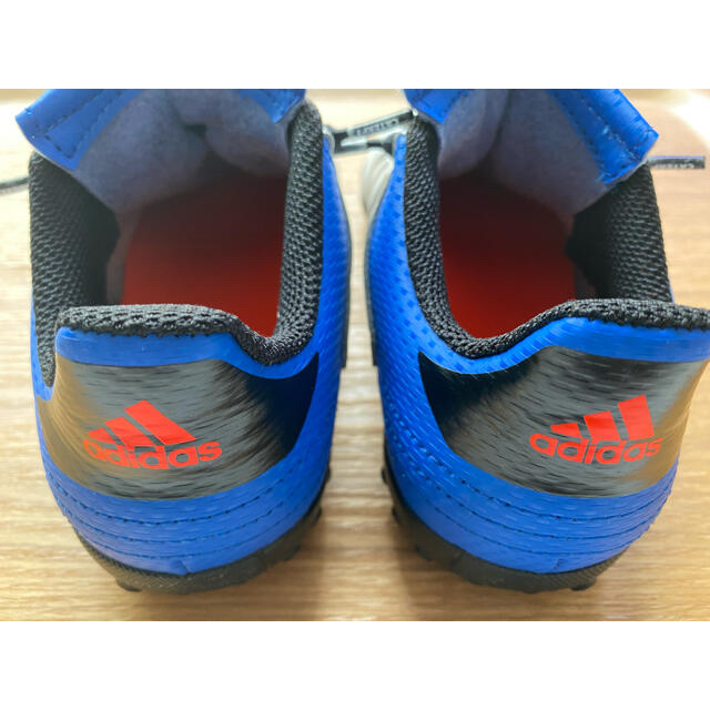 adidas(アディダス)のadidas  サッカー トレシュー １９cm  美品 スポーツ/アウトドアのサッカー/フットサル(シューズ)の商品写真