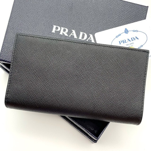 PRADA - 美品✨鑑定済❤PRADA プラダ サフィアーノ 財布 ブラック