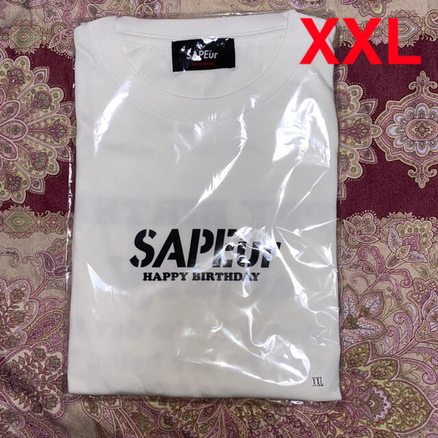 SAPEur【HAPPY BIRTHDAY TO JULY】 Tシャツ白 XXL メンズのトップス(Tシャツ/カットソー(半袖/袖なし))の商品写真