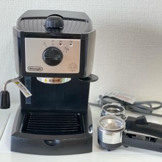 デロンギ(DeLonghi)の【超美品】デロンギ　エスプレッソマシン(エスプレッソマシン)