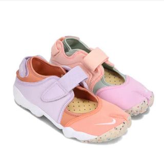 ナイキ(NIKE)のナイキ　エアリフト　ピンク(サンダル)