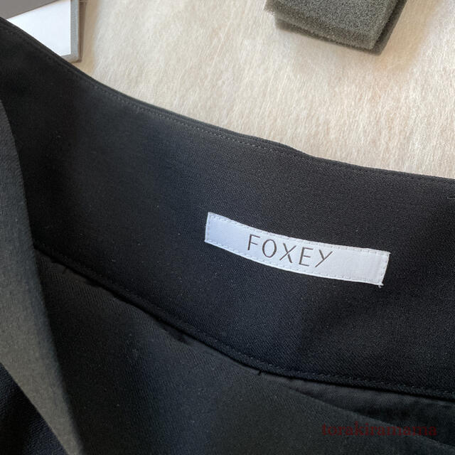 FOXEY(フォクシー)のＦＯＸＥＹ ＢＯＵＴＩＱＵＥ　パンツ　39333　ブラックブラック　38 レディースのパンツ(キュロット)の商品写真