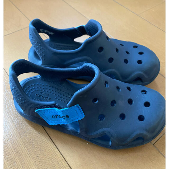 crocs(クロックス)のクロックス  サンダル C11 キッズ/ベビー/マタニティのキッズ靴/シューズ(15cm~)(サンダル)の商品写真