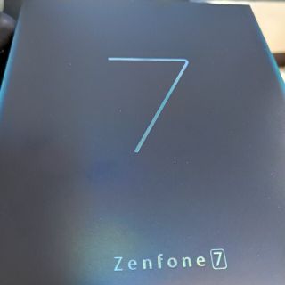 エイスース(ASUS)の【メッシ様専用】zenfone7 国内版　【一週間使用の美品】(スマートフォン本体)