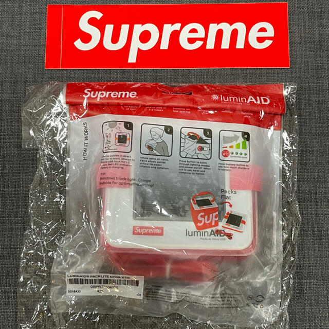 Supreme(シュプリーム)のSUPREME LuminAID Packlite Nova Pack Lite スポーツ/アウトドアのアウトドア(ライト/ランタン)の商品写真