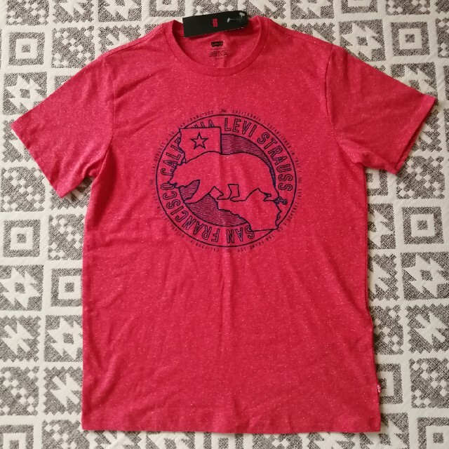 Levi's(リーバイス)のリーバイス　赤Ｔシャツ メンズのトップス(Tシャツ/カットソー(半袖/袖なし))の商品写真