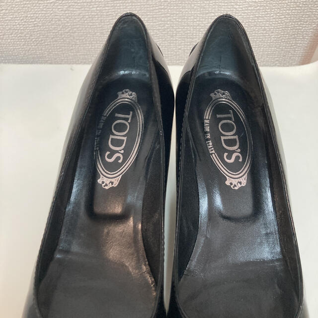 TOD'S(トッズ)のgoldglay 様TODS パンプス　23.5 レディースの靴/シューズ(ハイヒール/パンプス)の商品写真