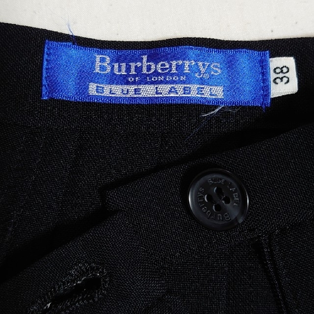 BURBERRY BLUE LABEL(バーバリーブルーレーベル)のバーバリーブルーレーベル 黒プリーツスカート レディースのスカート(ミニスカート)の商品写真