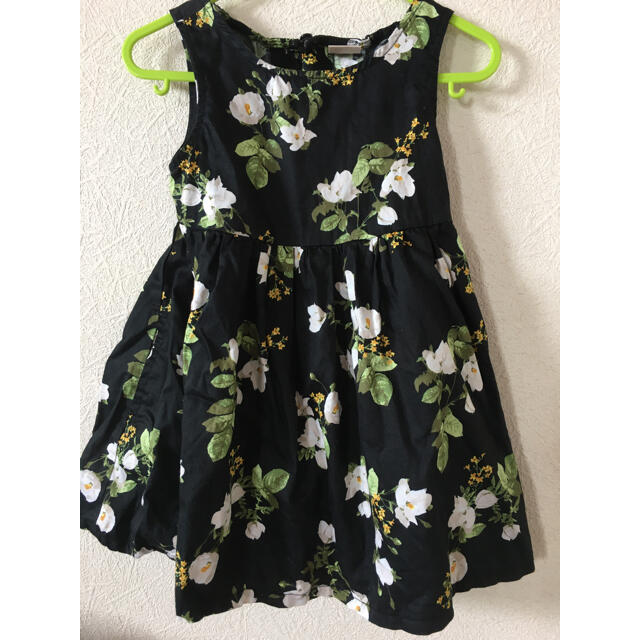 petit main(プティマイン)のpetit main 花柄ワンピース サイズ90 綿100% キッズ/ベビー/マタニティのキッズ服女の子用(90cm~)(ワンピース)の商品写真