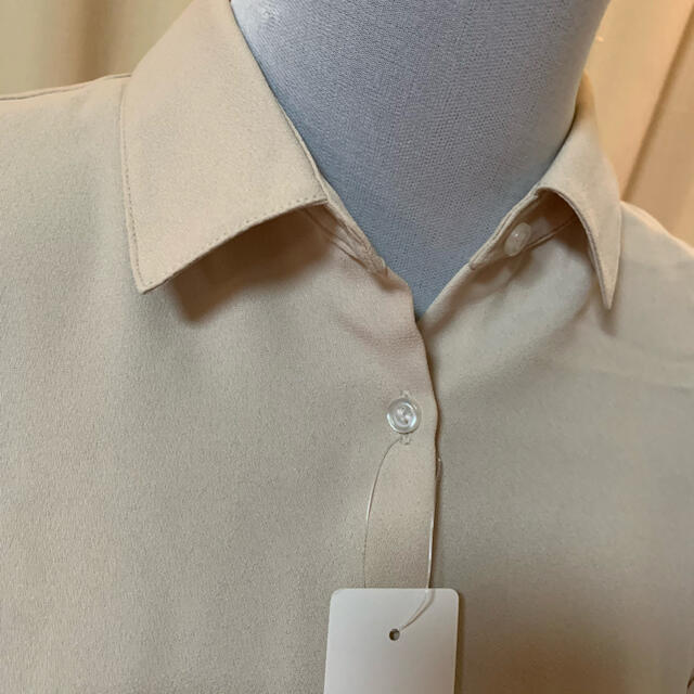 GU(ジーユー)のGU ジーユー  半袖シャツ エアリーシャツ  レディースのトップス(Tシャツ(半袖/袖なし))の商品写真