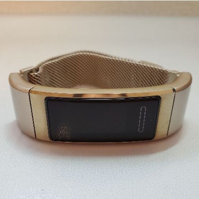 HUAWEI(ファーウェイ)の【値下げ！！】HUAWEI Band 3 Pro （ゴールド） スマホ/家電/カメラのスマホアクセサリー(その他)の商品写真