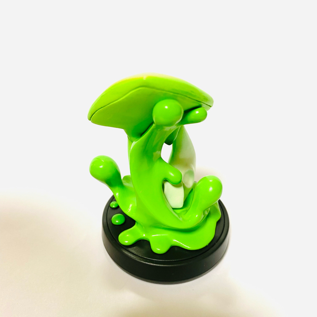 任天堂(ニンテンドウ)のイカ グリーン パープル セット amiibo アミーボ スプラトゥーン エンタメ/ホビーのフィギュア(ゲームキャラクター)の商品写真