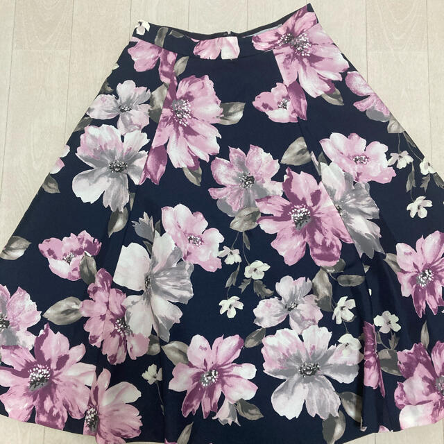 Rirandture(リランドチュール)のリランドチュール♡膝丈　花柄スカート レディースのスカート(ひざ丈スカート)の商品写真