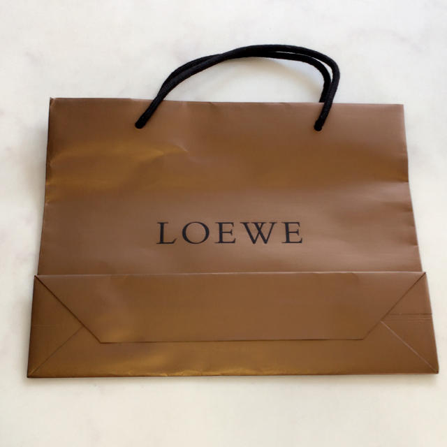 LOEWE(ロエベ)のLOEWE ショッパー レディースのバッグ(ショルダーバッグ)の商品写真