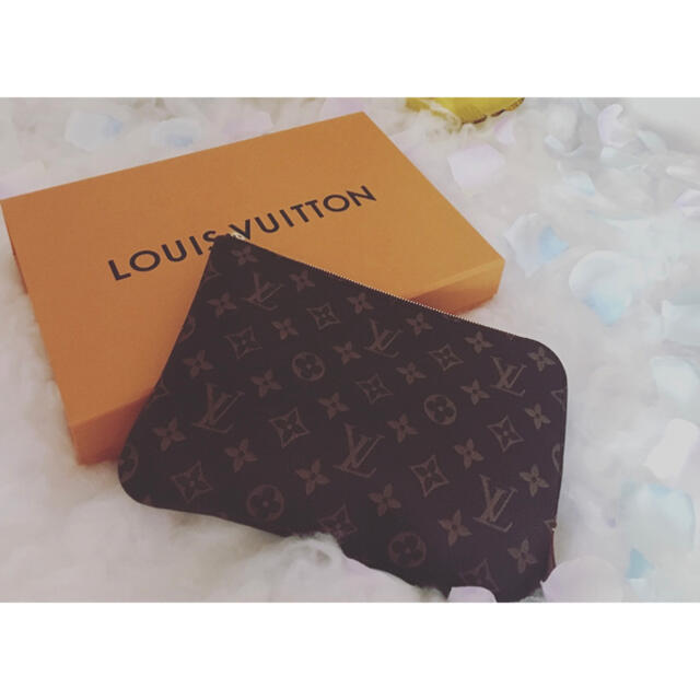 LOUIS VUITTON(ルイヴィトン)のルイヴィトン　クラッチバッグ メンズのバッグ(セカンドバッグ/クラッチバッグ)の商品写真