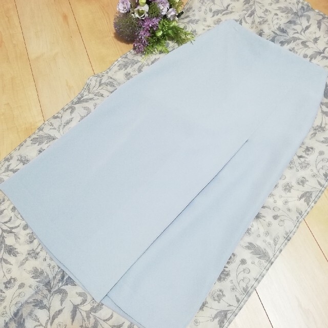 ESTNATION(エストネーション)のスカート　アイスブルー レディースのスカート(ひざ丈スカート)の商品写真