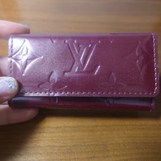 ルイヴィトン(LOUIS VUITTON)の使用感あります(キーケース)