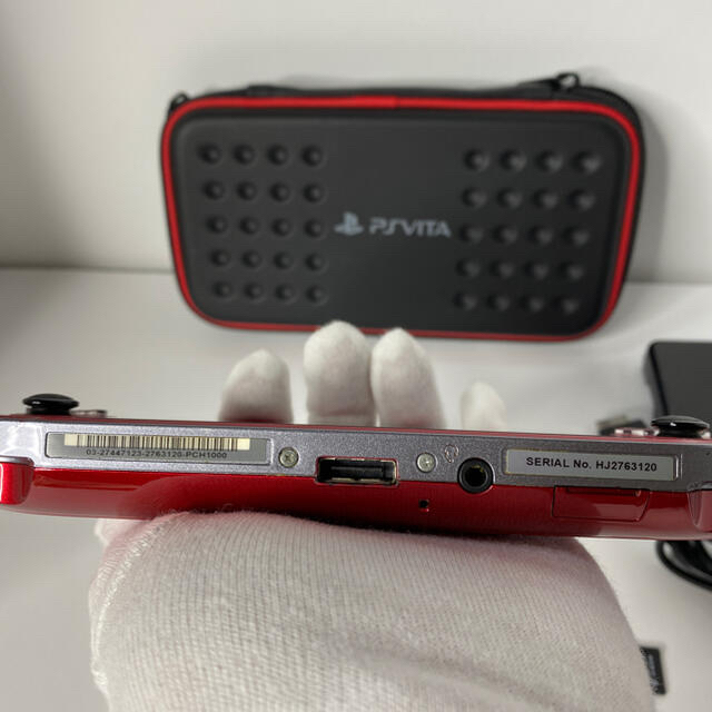 SONY PSVITA 本体 PCH-1000 コズミックレッド SONY PSVITA 本体 PCH-1000 コズミックレッド