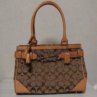 コーチ(COACH)のCOACH シグネチャーバッグ★美品★ (ハンドバッグ)