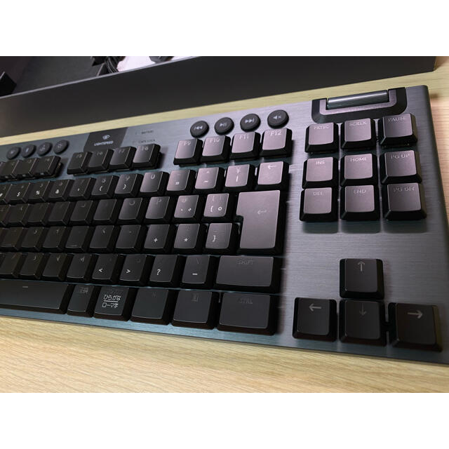 G913 TKL クリッキー スマホ/家電/カメラのPC/タブレット(PC周辺機器)の商品写真