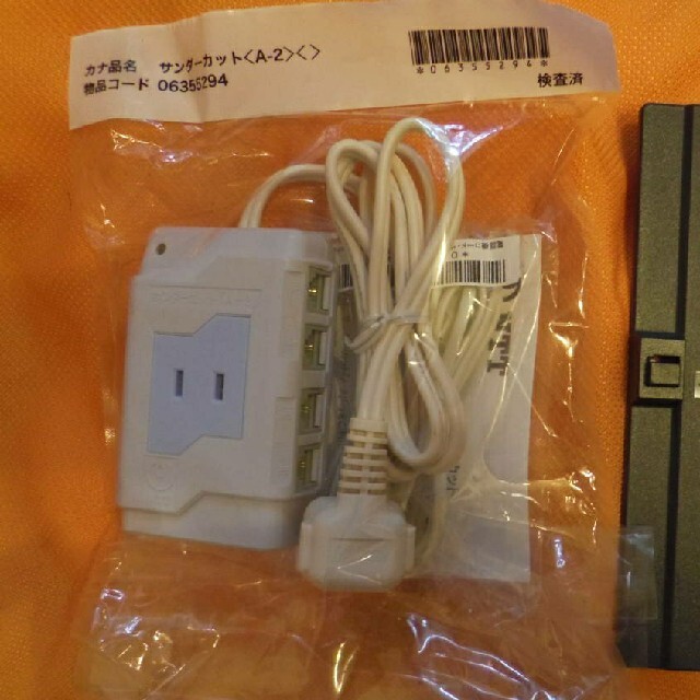 NTT東日本■サンダーカットA-2■雷から機器を防御■フレッツ光対応PC電話回線 スマホ/家電/カメラの生活家電(その他)の商品写真