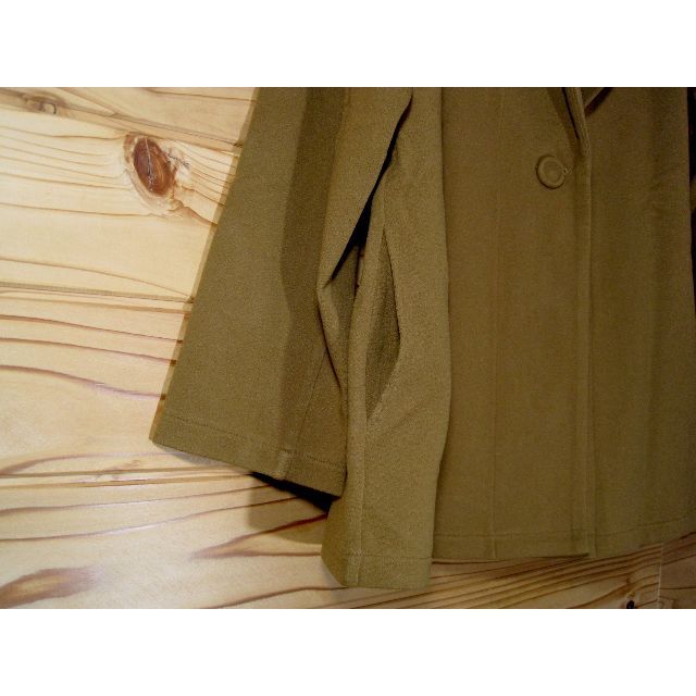 新品　シャルレ エレガンスジャケット ライトゴールド(ブラウン)　L レディースのジャケット/アウター(その他)の商品写真
