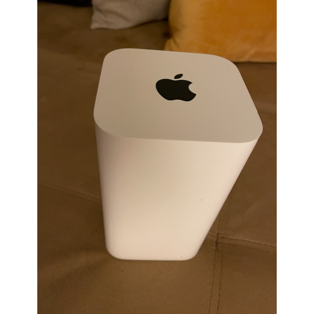 Apple(アップル)のApple AirMac Extreme A1521 無線LAN ルーター　 スマホ/家電/カメラのPC/タブレット(PC周辺機器)の商品写真