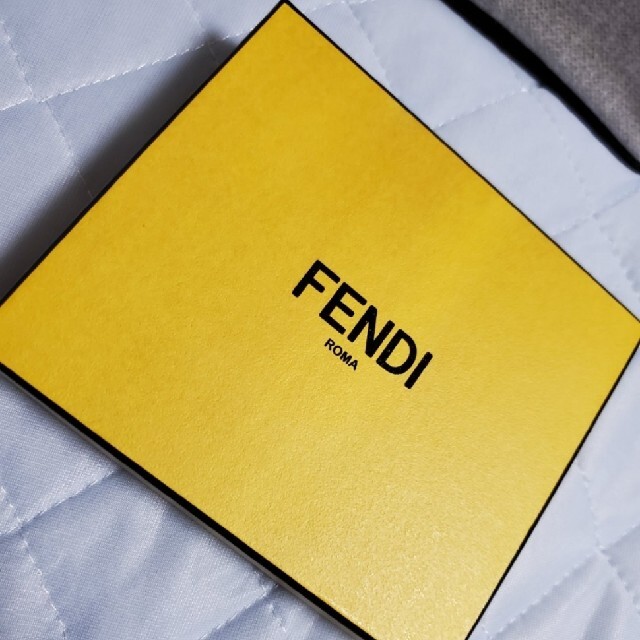 FENDI カードケース メンズのファッション小物(名刺入れ/定期入れ)の商品写真