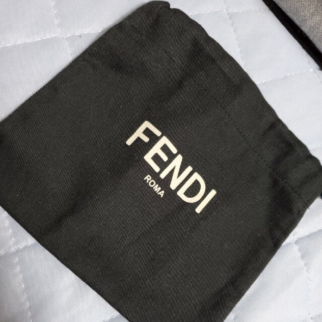 FENDI カードケース メンズのファッション小物(名刺入れ/定期入れ)の商品写真