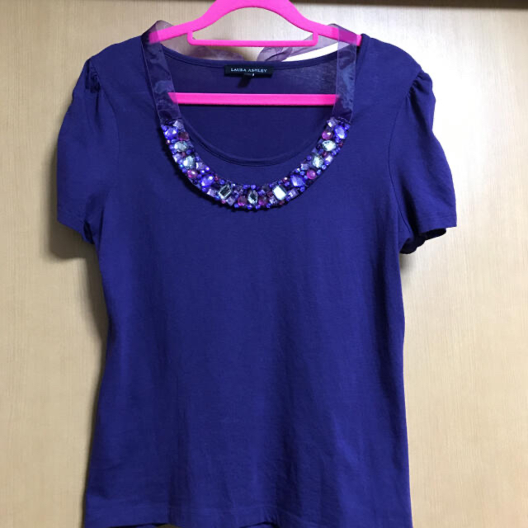 LAURA ASHLEY(ローラアシュレイ)の美品　ローラアシュレイ　Tシャツ レディースのトップス(Tシャツ(半袖/袖なし))の商品写真