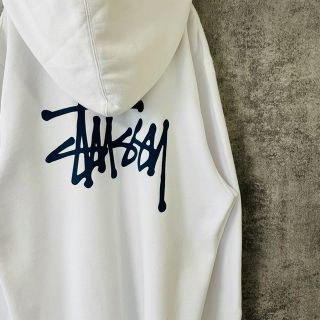 ステューシー(STUSSY)のステューシー パーカー　デカロゴ　白　(パーカー)