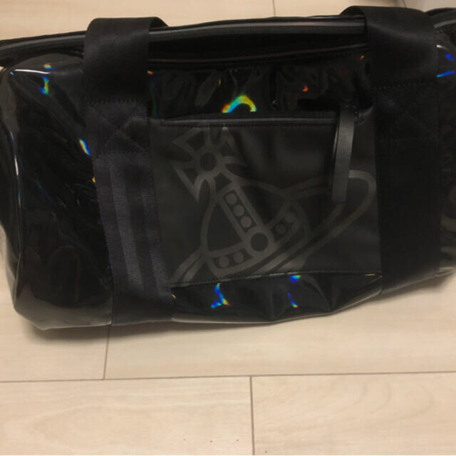 Vivienne Westwood(ヴィヴィアンウエストウッド)の専用　Vivienne Westwood HOLOGRAM DRUM BAG メンズのバッグ(ドラムバッグ)の商品写真