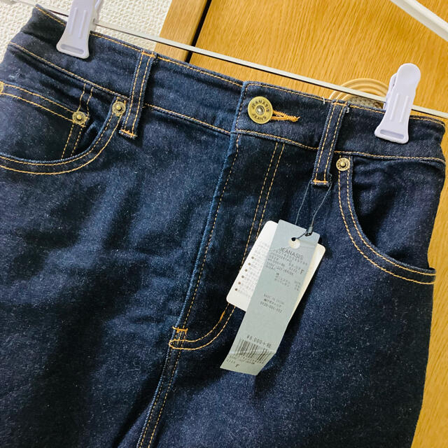 JEANASIS(ジーナシス)のJEANASIS デニムタイトスカート レディースのスカート(ひざ丈スカート)の商品写真