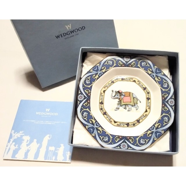 WEDGWOOD(ウェッジウッド)の大人気ブランド廃盤品食器(ウェッジウッドBLUE ELEPHANT小皿)新品格安 インテリア/住まい/日用品のキッチン/食器(食器)の商品写真